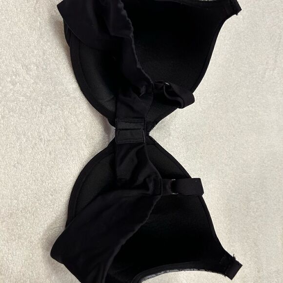 Vanity Fair 40C black with silver trim lightly lined bra 2 hook close - Picture 3 of 5
